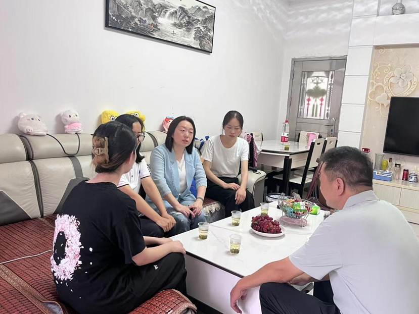 ea9b8c85ab8e4d20fe81af6143d2815c